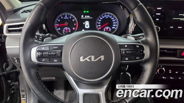 Kia K5 (III) 2.0 Trendy 2023 — фото 17