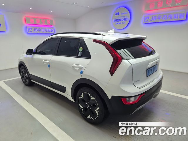 Kia Niro EV Air 2023 — фото 5