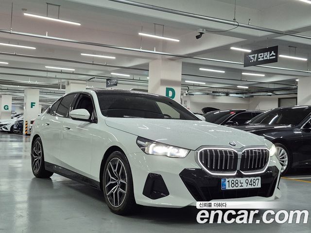 BMW 5 Series (G60) 523d M Sport 2026 — фото 3