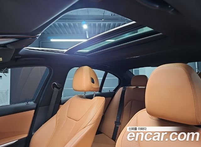 BMW 3 Series (G20) 320i M Sport 2024 — фото 18