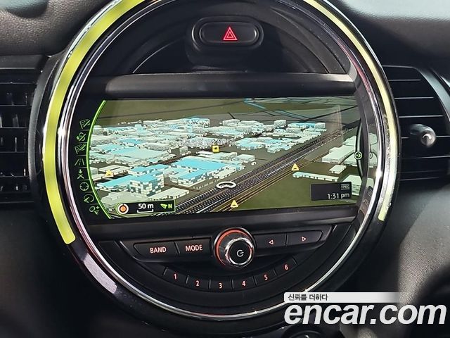 MINI Cooper HIGH Third Generation 2016 — фото 18
