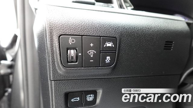 Kia K5 Hybrid (III) Prestige 2023 — фото 17