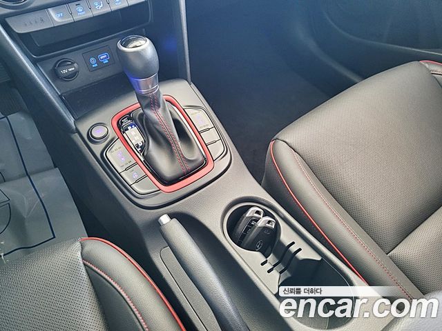 Hyundai Kona 1.6 Turbo 2WD FLUX Modern 2018 — фото 17