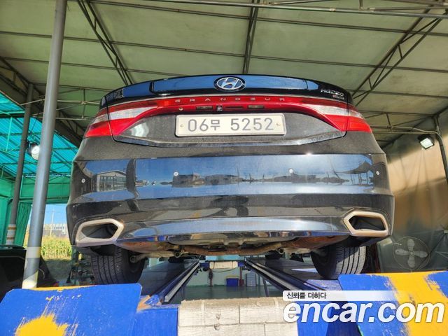 Hyundai Grandeur (HG) HG220 Diesel Modern 2016 — фото 2
