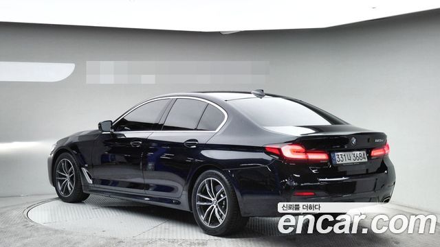 BMW 5 Series (G30) 523d M Sport 2021 — фото 2