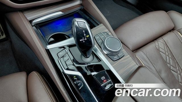 BMW 5 Series (G30) 523d M Sport 2021 — фото 9