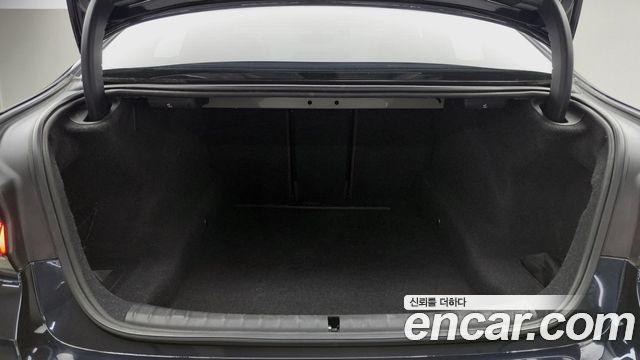 BMW 5 Series (G30) 523d M Sport 2021 — фото 18