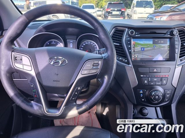 Hyundai Santa Fe (DM) Diesel(e-VGT) 2.0 2WD Morden 2015 — фото 7