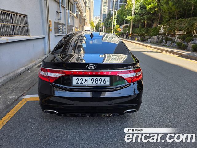 Hyundai Grandeur (HG) HG240 Modern 2015 — фото 4