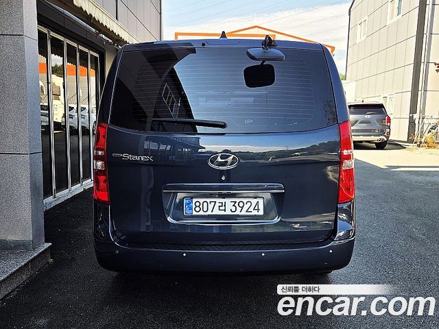 Hyundai Grand Starex Van 3-Seater Smart 2019 — фото 4