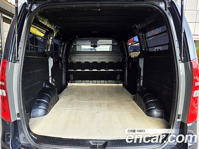 Hyundai Grand Starex Van 3-Seater Smart 2019 — фото 5