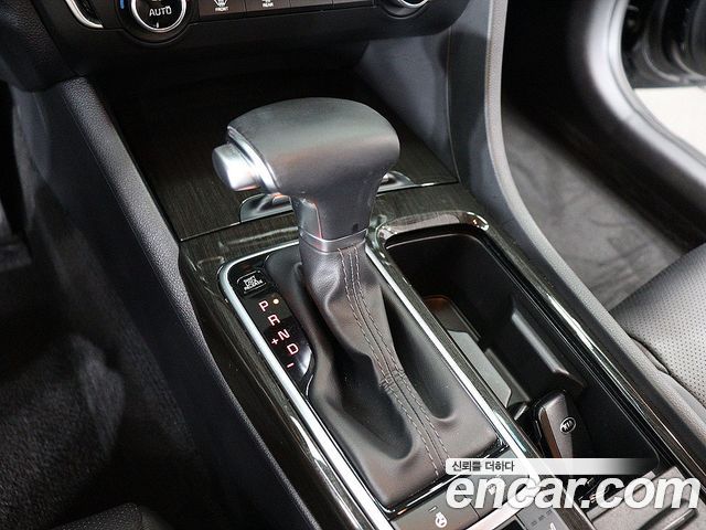 Kia K5 (II) 2.0 Noblesse 2019 — фото 15
