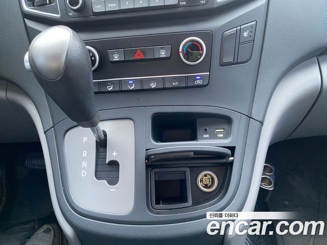 Hyundai Grand Starex 5-Seater VAN Smart 2018 — фото 16