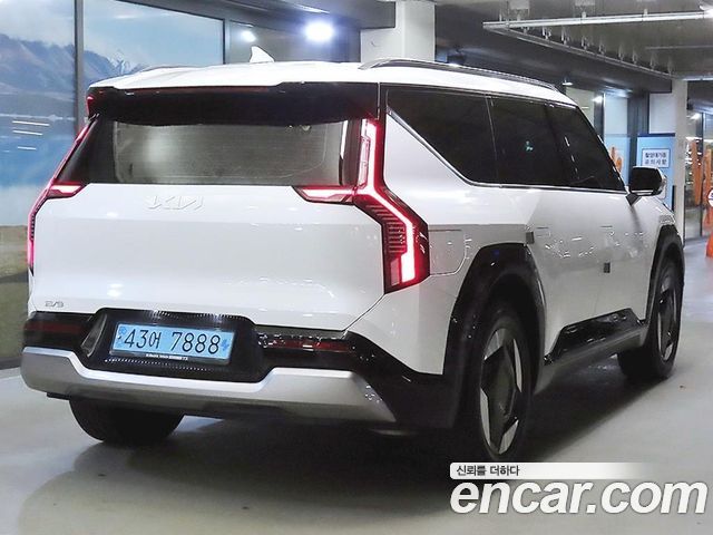 Kia EV9 Long Range 2WD Earth 2024 — фото 4