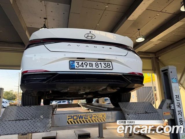 Hyundai Avante (CN7) 1.6 Inspiration 2021 — фото 2