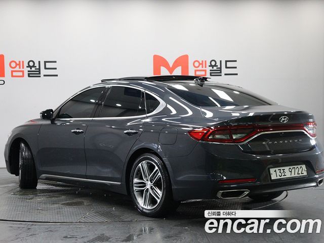 Hyundai Grandeur (IG) 2.4 Premium Special 2017 — фото 5