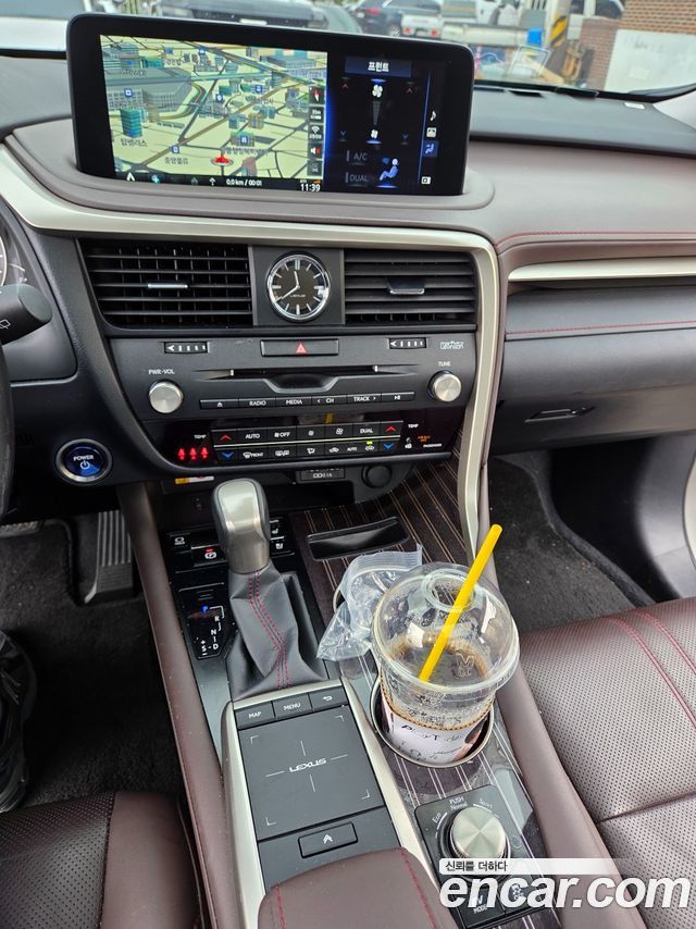 Lexus RX450h (IV) Executive 2022 — фото 10