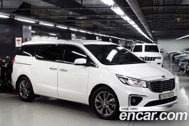 Kia Carnival 9-Seater Prstige 2020 — фото 22