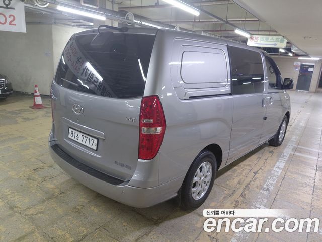 Hyundai Grand Starex 5-Seater VAN CVX Luxury 2015 — фото 4