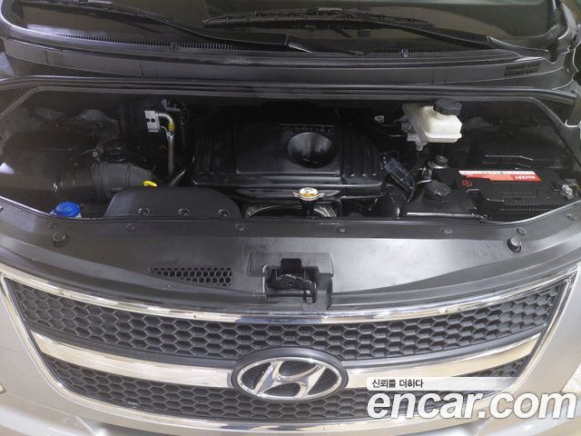 Hyundai Grand Starex 5-Seater VAN CVX Luxury 2015 — фото 24