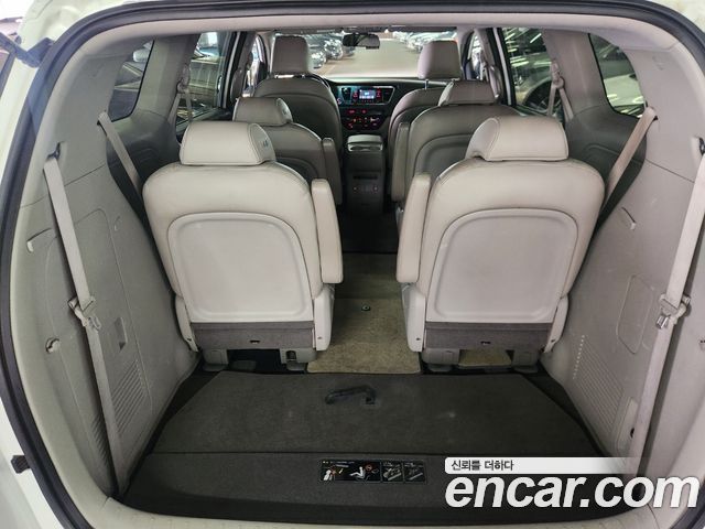 Kia Carnival 9-seater Luxury 2018 — фото 21