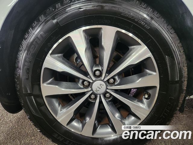 Kia Carnival 9-seater Luxury 2018 — фото 22
