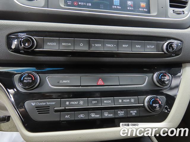 Kia Carnival 9-seater Luxury 2018 — фото 22