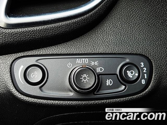 Chevrolet Trax 1.4 Premier 2020 — фото 19