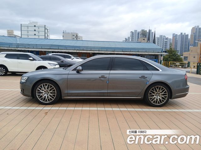 Audi A8 60 TDI Quattro LWB D4 2015 — фото 3