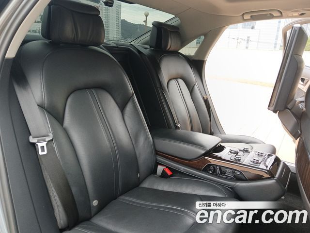 Audi A8 60 TDI Quattro LWB D4 2015 — фото 18