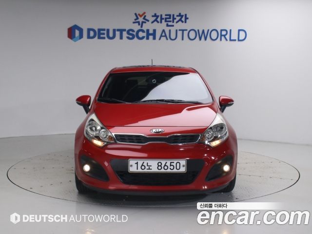 Kia Pride 1.6 GDI Hatchback Prestige 2014 — фото 3