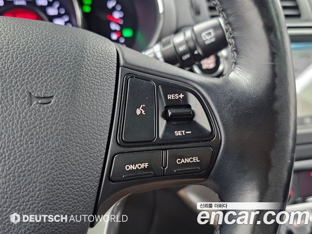 Kia Pride 1.6 GDI Hatchback Prestige 2014 — фото 17