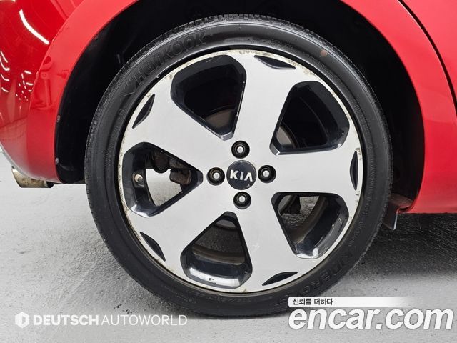 Kia Pride 1.6 GDI Hatchback Prestige 2014 — фото 23