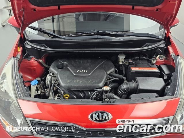 Kia Pride 1.6 GDI Hatchback Prestige 2014 — фото 24