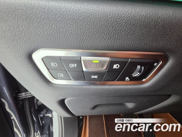 BMW X7 (G07) xDrive 40i Design Pure Excellence 6-Seater 2022 — фото 18