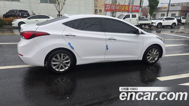 Hyundai Avante 1.6 GDi Modern Standard 2015 — фото 8