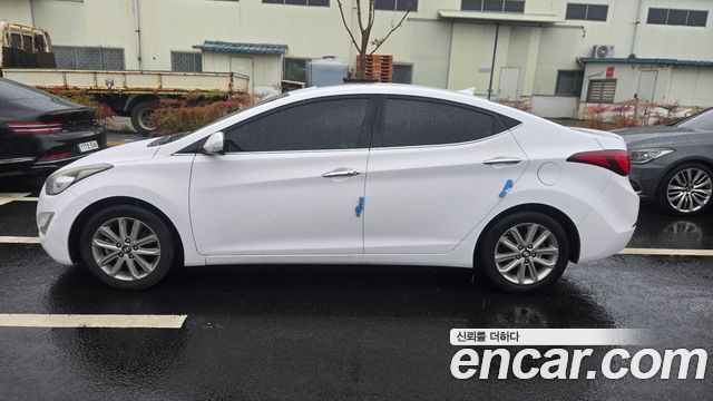 Hyundai Avante 1.6 GDi Modern Standard 2015 — фото 9