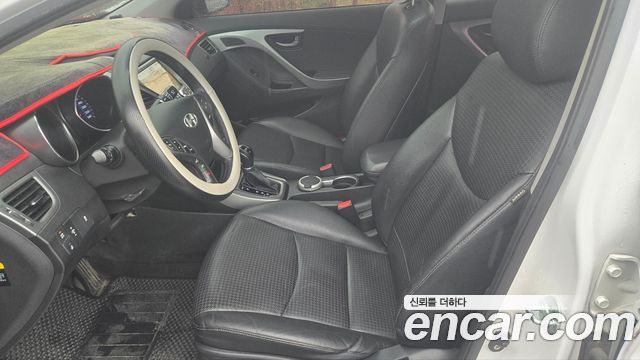 Hyundai Avante 1.6 GDi Modern Standard 2015 — фото 15