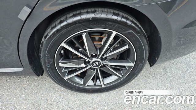 Hyundai Grandeur (IG) 2.5 Premium 2020 — фото 24