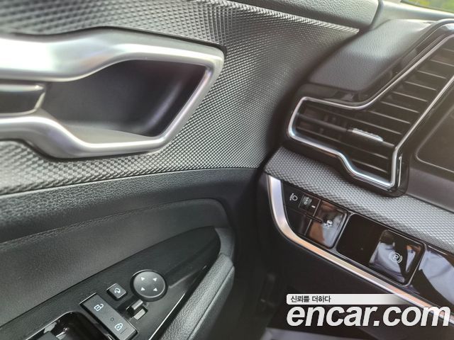 Kia Sportage (V) Diesel 2.0 2WD Prestige 2022 — фото 18