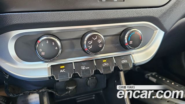 Kia Pride 4DR 1.4 MPI Deluxe 2017 — фото 20