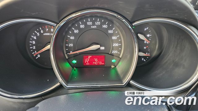 Kia Pride 4DR 1.4 MPI Deluxe 2017 — фото 24