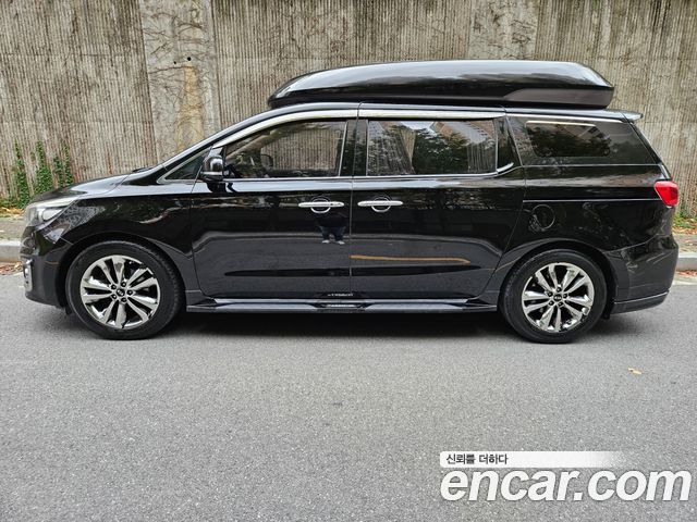 Kia Carnival 9-seater Hi-Limousine Prestige 2015 — фото 3