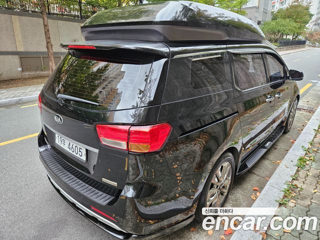 Kia Carnival 9-seater Hi-Limousine Prestige 2015 — фото 7