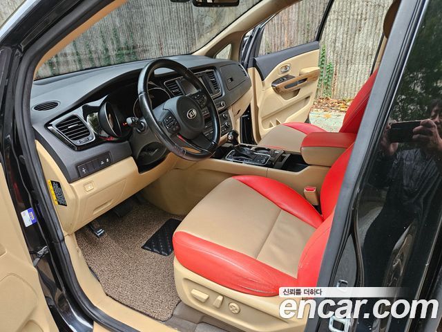 Kia Carnival 9-seater Hi-Limousine Prestige 2015 — фото 15