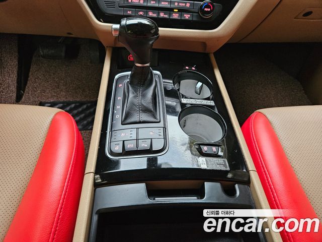 Kia Carnival 9-seater Hi-Limousine Prestige 2015 — фото 21