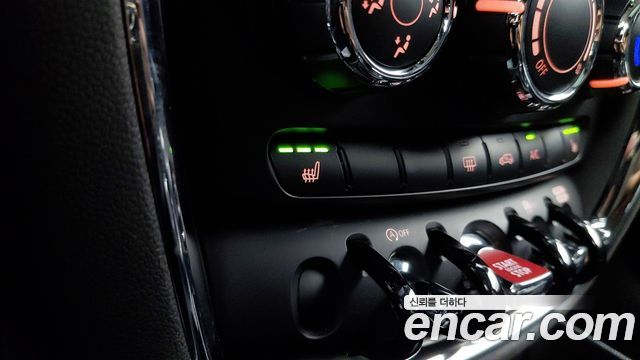 MINI Cooper Clubman Standard 2nd 2020 — фото 22