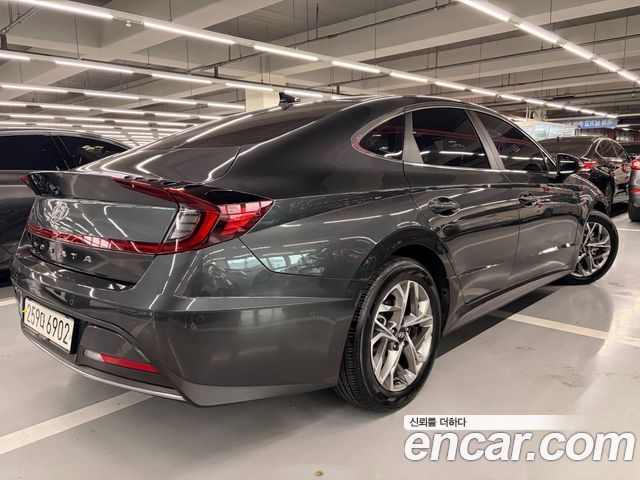 Hyundai Sonata (DN8) 2.0 Premium Family 2021 — фото 4