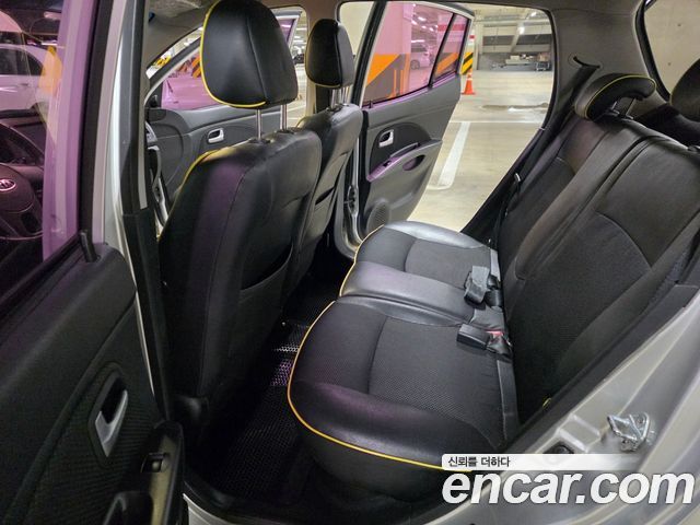 Kia Morning SLX SLX Deluxe BlackPremium 2011 — фото 16