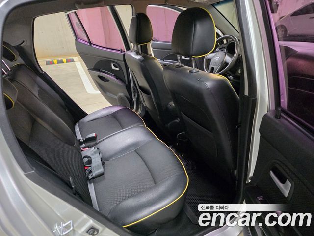 Kia Morning SLX SLX Deluxe BlackPremium 2011 — фото 17